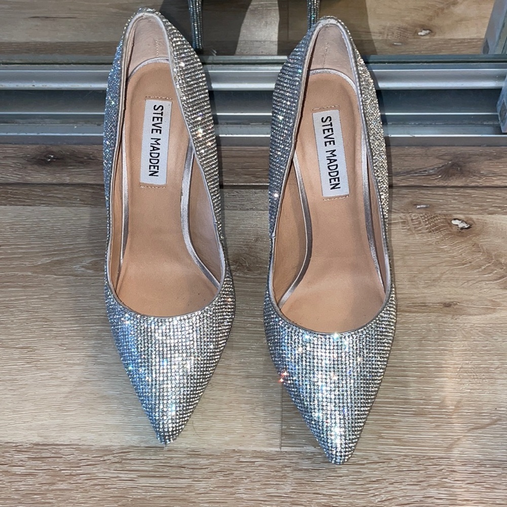 Steve Madden Diamond Pumps